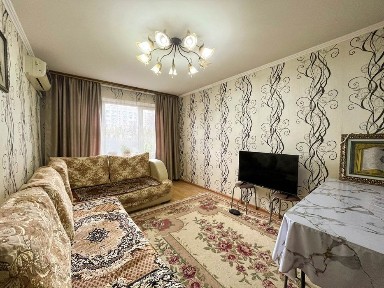 3 комн. квартиру, 62 кв. м., в Медеуском районе, продаю