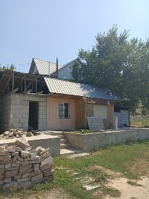 Продается времянка в горах с участком. Отличное место для жизни и отд.