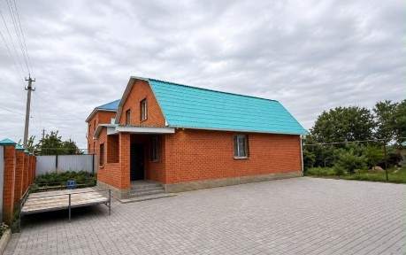 Продам дом мансардный дом