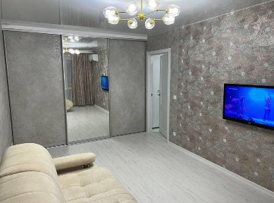 Сдам двухкомнатную квартиру в 15 мкр