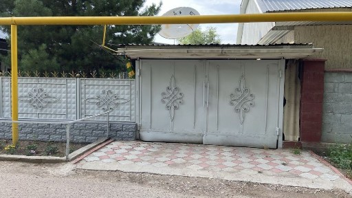 Продается дом в центре города Шу