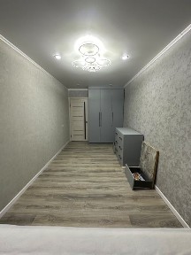 Продаю светлую и уютную 2-комнатную квартиру в 15ом микрорайоне.
