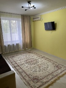 Сдам 1ком квартиру ( ком ус сидят в этой сумме)
