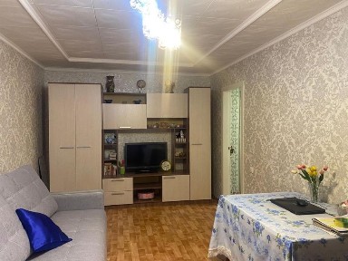Сдам квартиру в 10 мкр.
