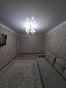 Продам 2 комнатную М. Маметова 19