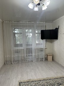 Сдается на длительный срок 2 х комн квартира на Горняке