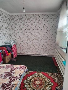 Уи сатылады срочна оте жаксы бағада сурактар бойынша хабарласа береміз