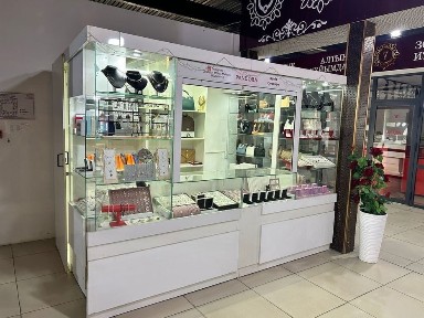 Продается бутик в дине базаре