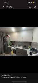 Продам трехкомнатную квартиру в центре города.