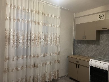 Сдам 2 комнатную теплую квартиру.