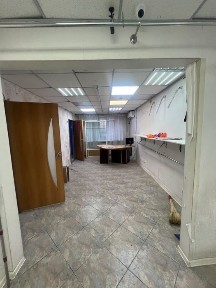 Продаётся магазин. В центре города. Очень ходовой места. Даже очень.