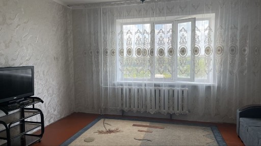 Сдам 2х комн квартиру на длительный срок