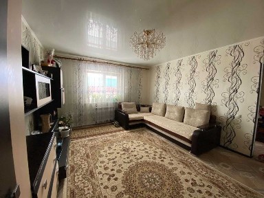 Продам 2х этажный коттедж в Петропавловскес центральным отоплением