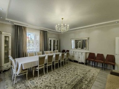 5-комнатный дом 232м² с мансардой, террасой и зем уч 10сот. Юго-Восток
