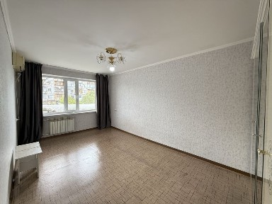 Продается 1 комнатная квартира на 2 этаже по улице Сатпаева дом 50