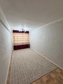 Продается 2-х комнатная квартира в мкр. Балыкши, на 5 этаже, торг.