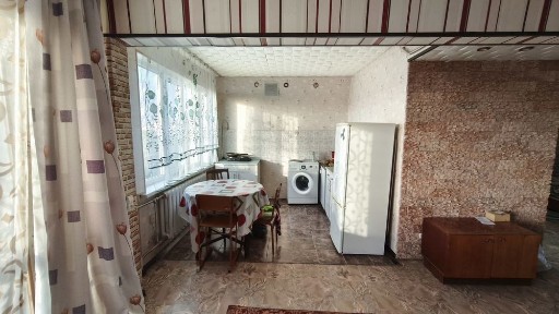 Продам 3-комнатную квартиру в 38 доме