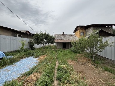 Дом в Алматы с удобным расположением