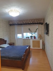 Дом и квартира в отличном состоянии. Район спокойный.