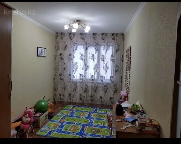 Продам трехкомнатную квартиру в 10 м- не