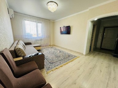 Сдам 3 комн квартиру на длительный срок