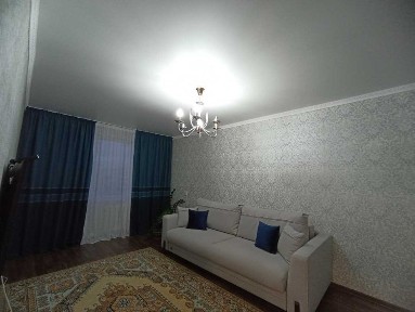 Продам 2 комнатную улучшенную квартиру Ауэзова 79а