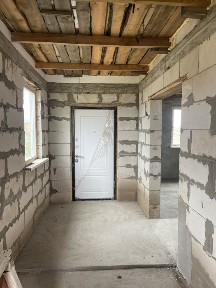 Продам не достройный дом