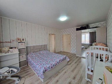Продам 2 комнатную квартиру на Береке 2