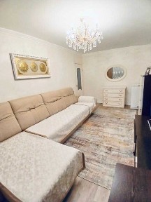 В продаже 2-х комнатная квартира.