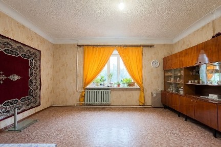Продаётся 2-ух комнатная квартира