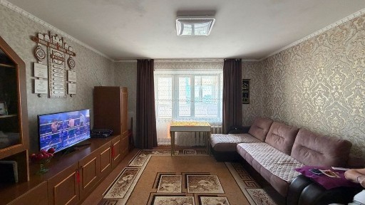 Продам 5 ком. квартиру