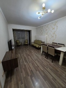 Центре 1 комнатная квартира 2 этаж Аскарова