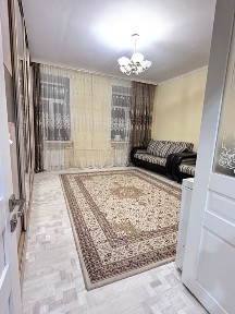 Продаю 3-х комнатную квартиру в центре города