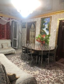 Торг! Трехкомнатная квартира посуточно. Караганда Кару, Юго-восток