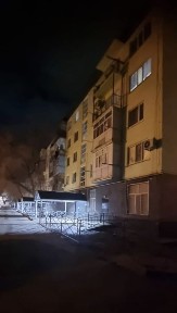 Продаю двух комнатную квартиру в центре Рядом педколледж Айтбай мешіт