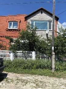 Продам двухэтажный дом с мансардой в 6м микрорайоне