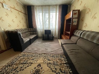 Срочно 2х комнатная квартира старого типа п. Актас