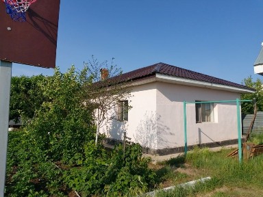 Сдам в аренду благоустроенный дом на длительный срок домик