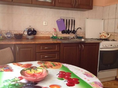 Однокомнатная квартира посуточно в районе вокзала Алматы 1