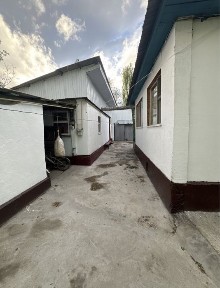 Квартиранттар керек, семейный адамдар болса.