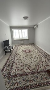 Продам квартиру, в хорошем районе. Очень просторная квартира.
