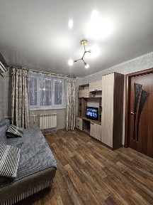 Сдаётся 2 комнатная квартира