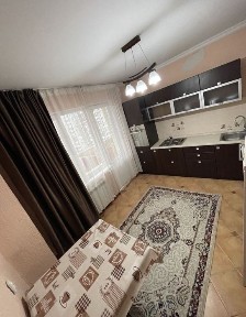 Посуточно Квартира в центре. Актобе Ажары 11 мкр. Сазда. 8 мкр. 101.