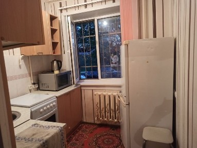 Срочно сдам квартиру в 6 микрорайоне