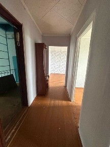 Продам 2-х комнатную ленинградку в центре города
