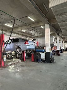 Сдаются в аренду подъемники в ТЦ “AUTOMART”