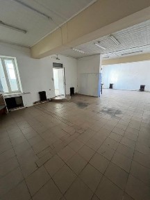 Сдается в аренду помещение под коммерческую деятельность.