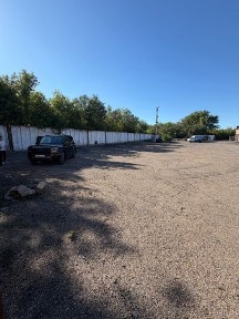 Сдается в аренду закрытая территория.