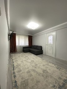 Продается 2 -х комнатная квартира, 2 этаж