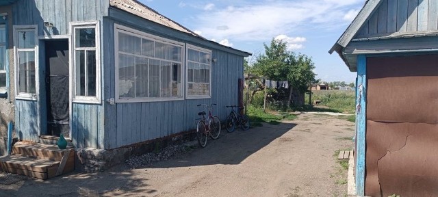 Продам дом в селе Златополье
